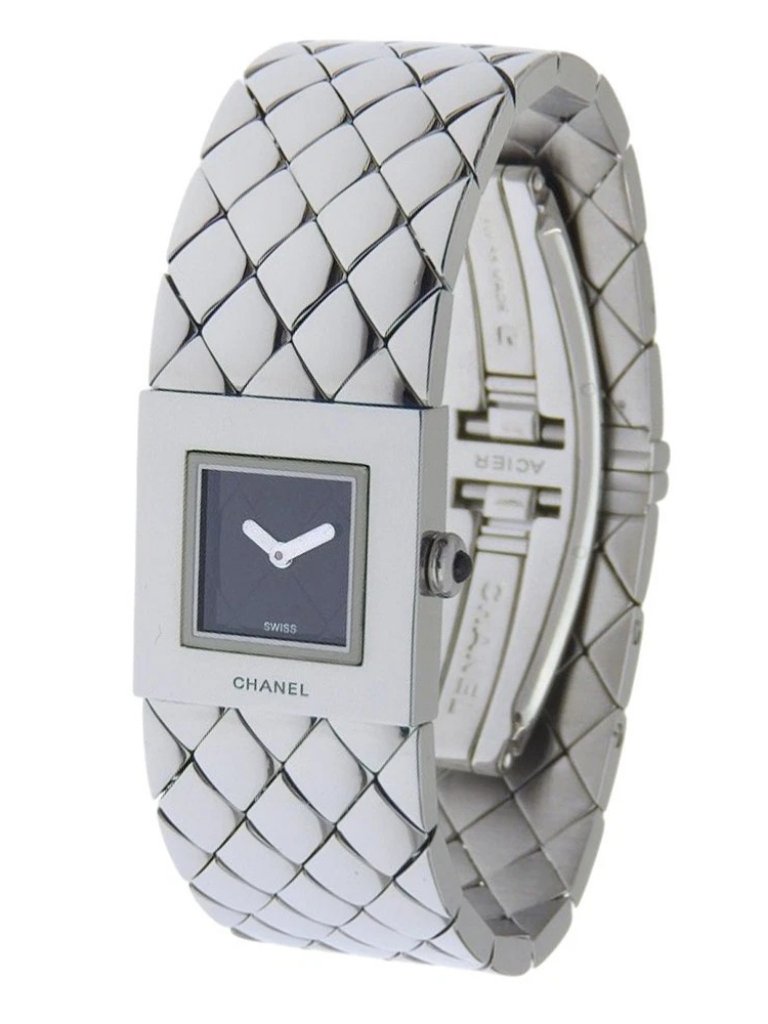 Chanel Matelasse Watches H0009 Silver Blackdial Stainless Steel Quartz Ana